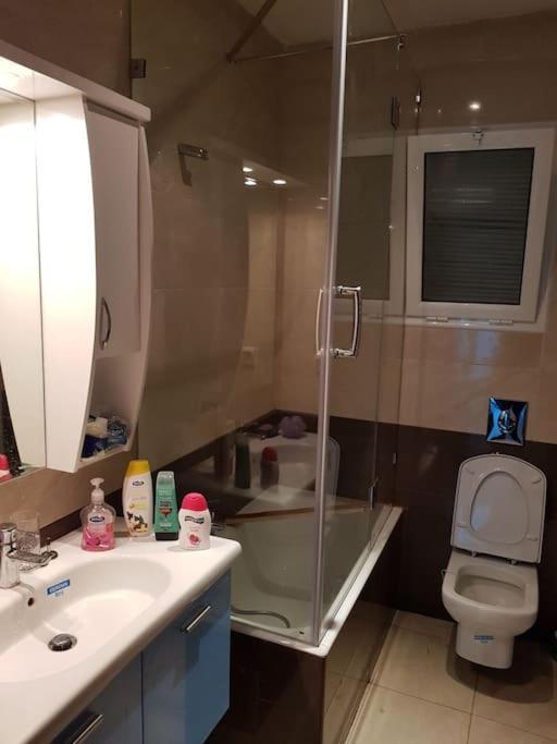 Lovely Apartment Near Tunis Mall - Lac2 Tunis Exteriör bild